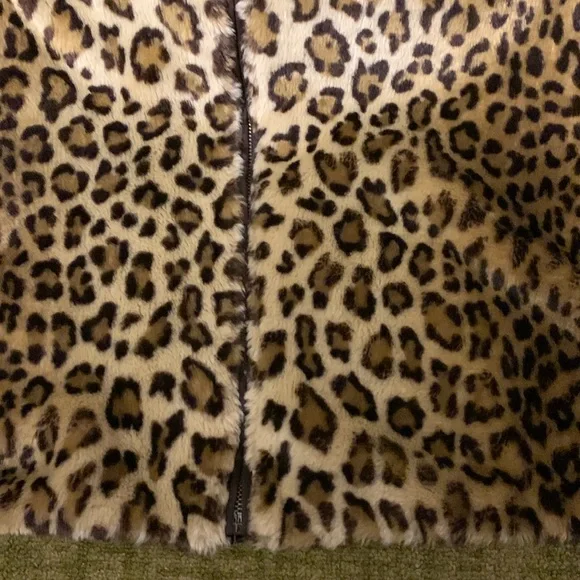 Women’s Faux Fur reversible Coat  - XL - Picture 10 of 12